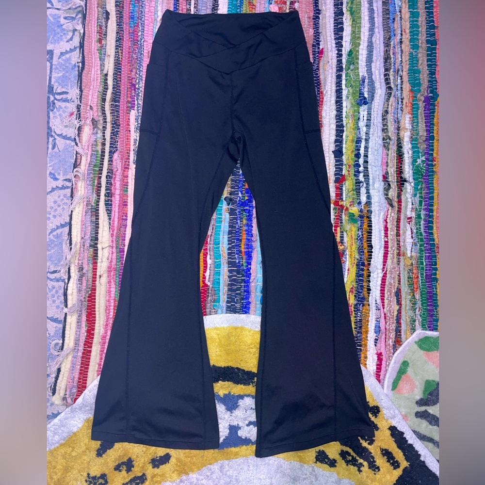 Shein flare leggings with criss-cross waist and pockets